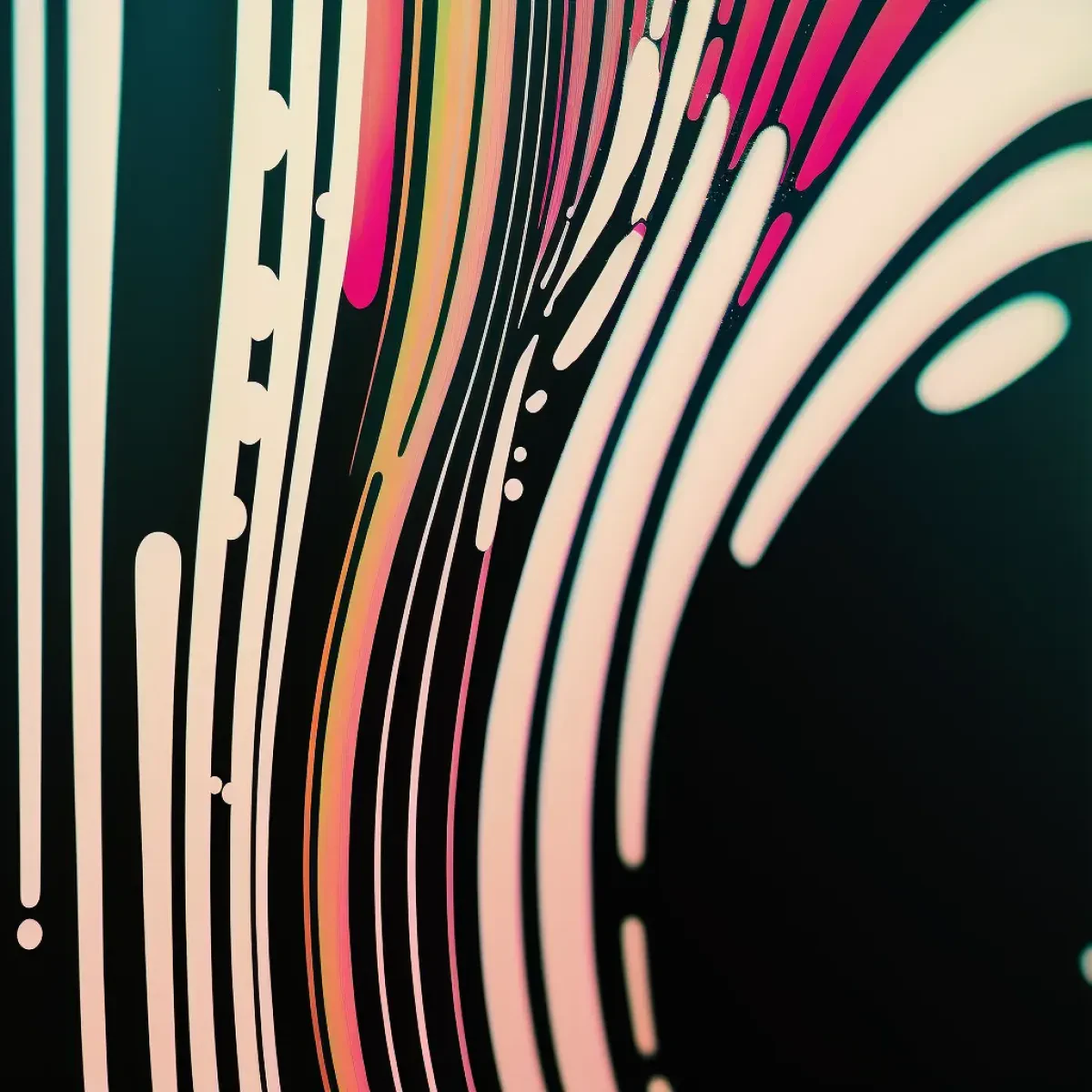 Kinetic Ornamentation Through Angled Harmony