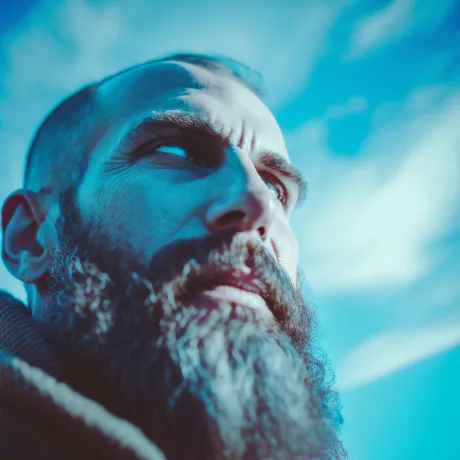 Solitude's Beard: A Gaze Beyond the Horizon